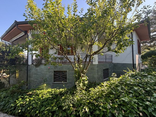 casa indipendente in vendita a Colli Verdi