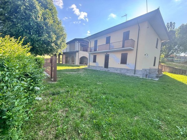casa indipendente in vendita a Colli Verdi