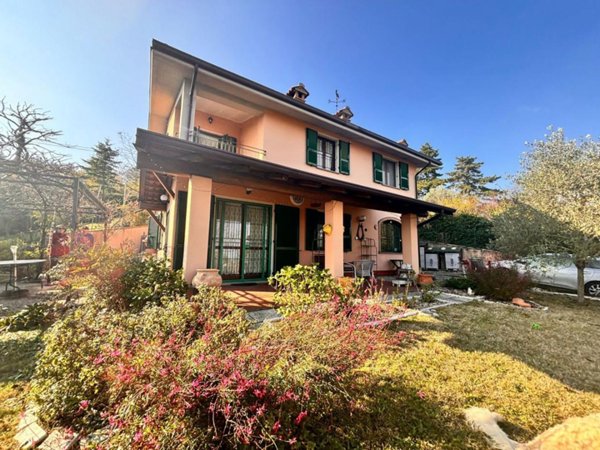 casa indipendente in vendita a Colli Verdi