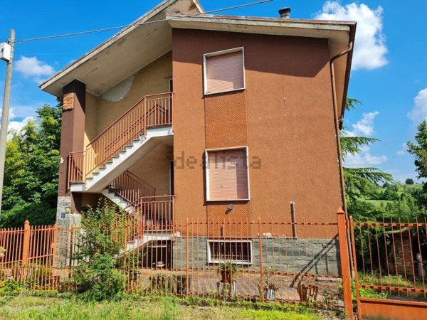 casa indipendente in vendita a Colli Verdi