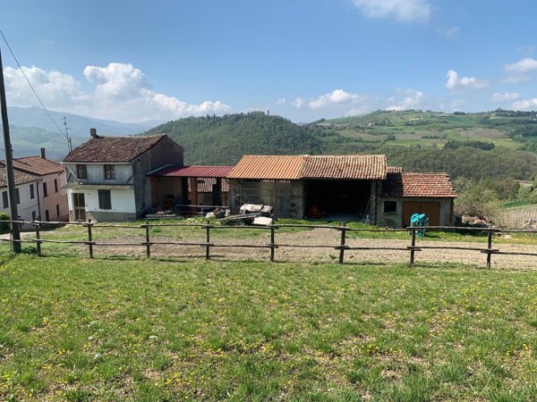 appartamento in vendita a Colli Verdi in zona Ruino