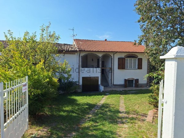 casa indipendente in vendita a Colli Verdi in zona Ca del Zerbo