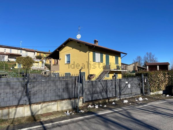 casa indipendente in vendita a Colli Verdi