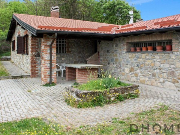 casa indipendente in vendita a Colli Verdi