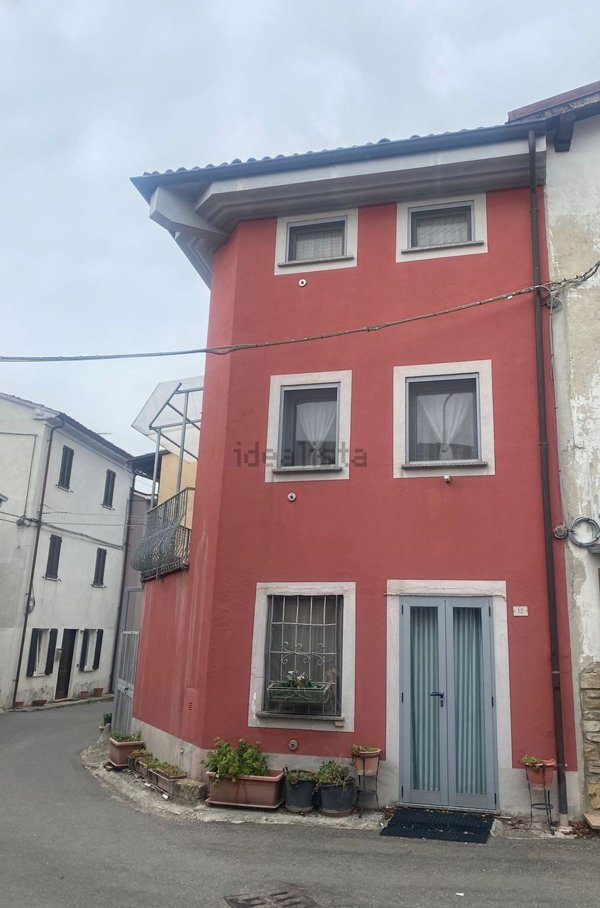 casa indipendente in vendita a Colli Verdi in zona Pometo