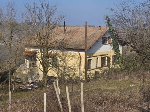 casa indipendente in vendita a Colli Verdi