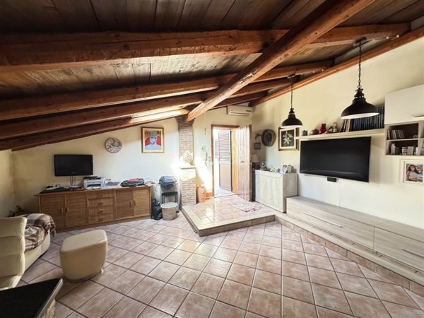 appartamento in vendita a Colli Verdi in zona Valverde
