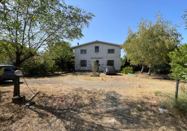 casa indipendente in vendita a Colli Verdi in zona Ruino