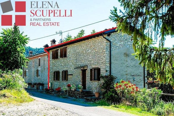 casa indipendente in vendita a Colli Verdi in zona Ruino