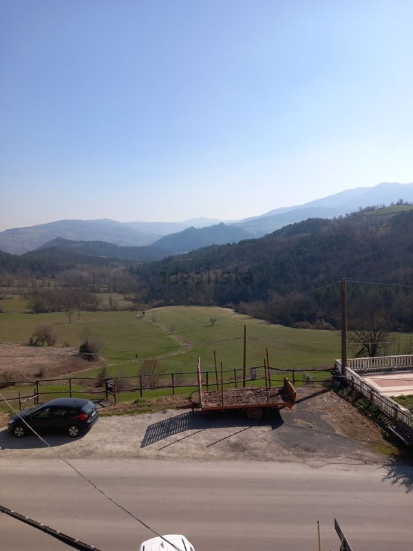 casa indipendente in vendita a Colli Verdi in zona Ruino