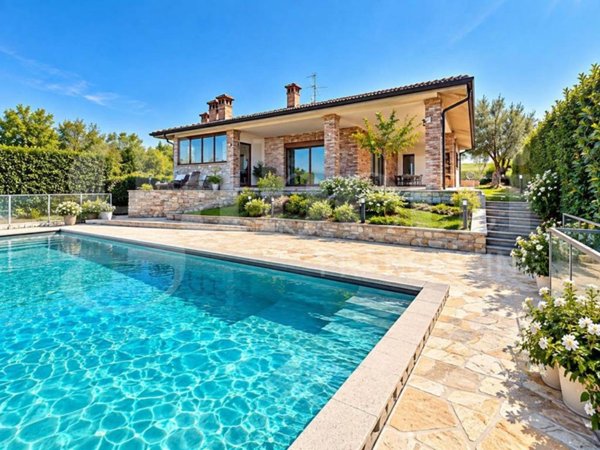 casa indipendente in vendita a Colli Verdi in zona Ruino