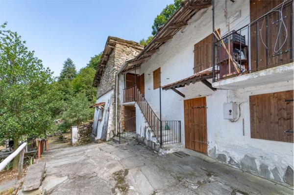 casa indipendente in vendita a Luserna San Giovanni