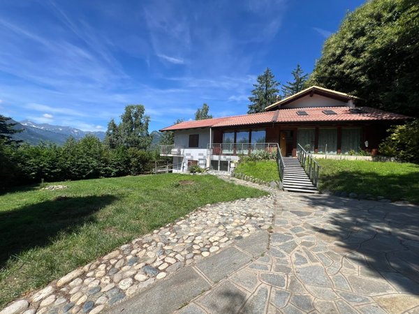 casa indipendente in vendita a Luserna San Giovanni in zona Luserna
