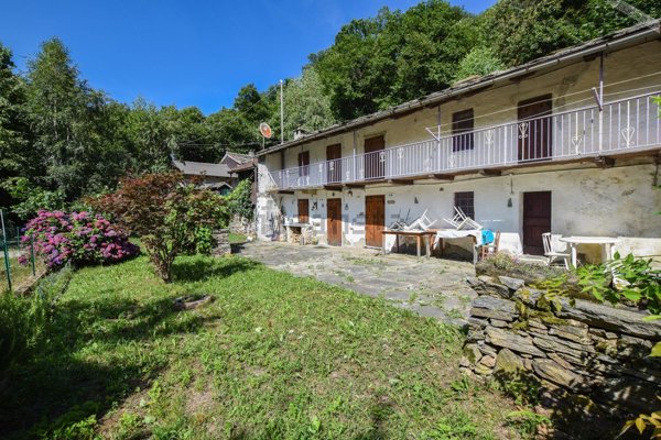 casa indipendente in vendita a Luserna San Giovanni