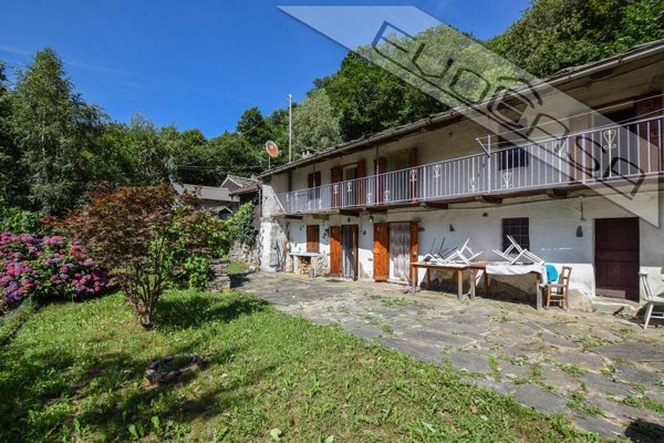 casa indipendente in vendita a Luserna San Giovanni