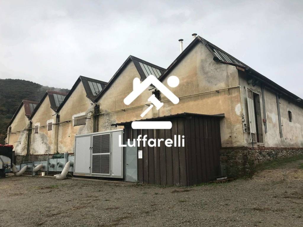 locale commerciale in vendita a Luserna San Giovanni in zona Airali