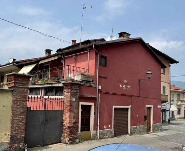 casa indipendente in vendita a Luserna San Giovanni in zona Luserna