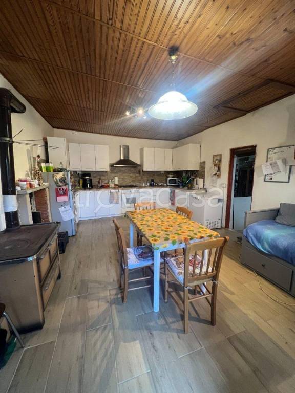 appartamento in vendita a Luserna San Giovanni in zona Airali