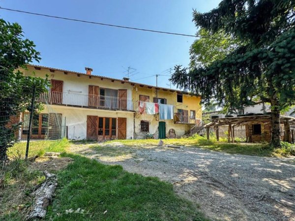 casa indipendente in vendita a Luserna San Giovanni in zona San Giovanni