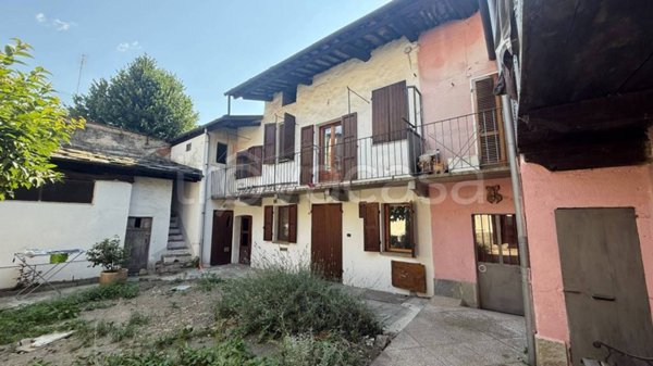 appartamento in vendita a Luserna San Giovanni in zona Luserna