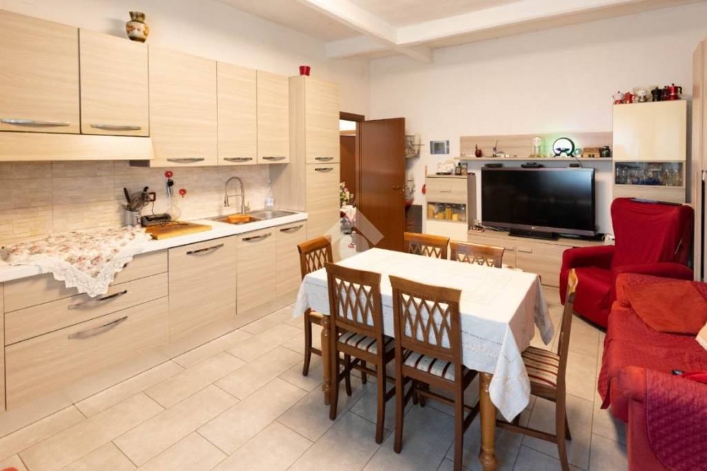 appartamento in vendita a Luserna San Giovanni in zona Luserna