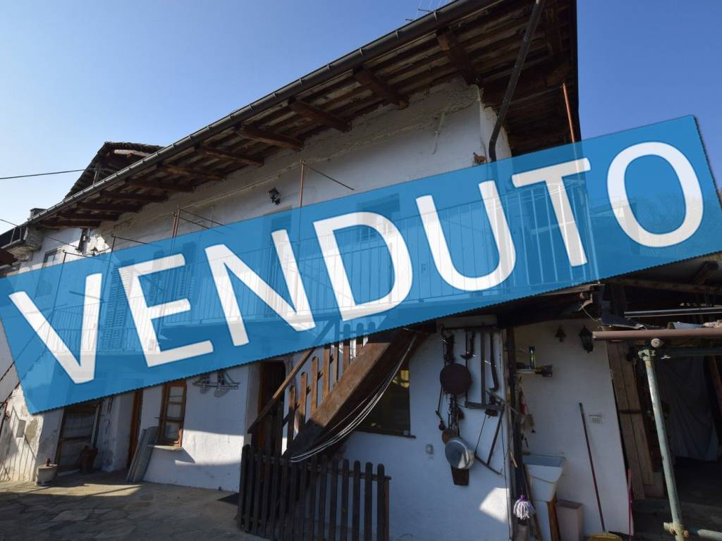 casa indipendente in vendita a Luserna San Giovanni in zona Luserna