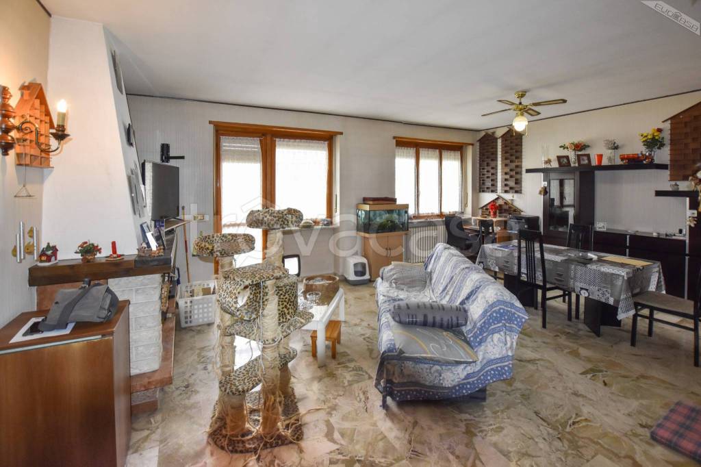 appartamento in vendita a Luserna San Giovanni in zona Airali