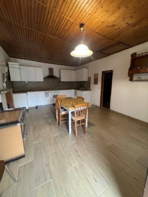 casa indipendente in vendita a Luserna San Giovanni in zona Airali