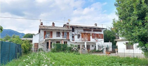 casa indipendente in vendita a Luserna San Giovanni in zona Luserna