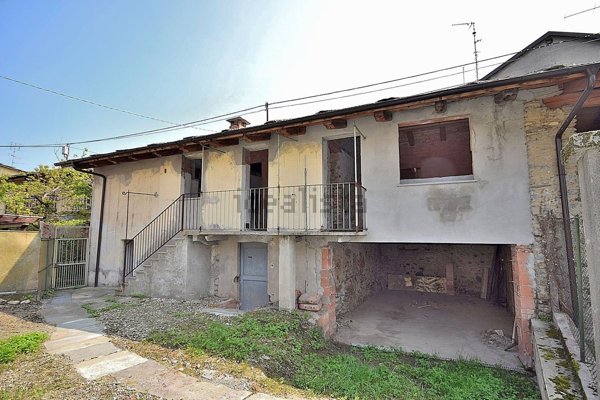 casa indipendente in vendita a Luserna San Giovanni