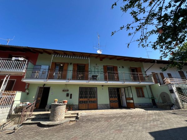 casa indipendente in vendita a Luserna San Giovanni in zona San Giovanni