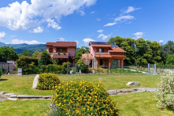 casa indipendente in vendita a Luserna San Giovanni in zona Luserna