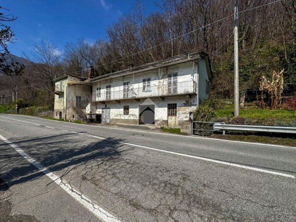 casa indipendente in vendita a Luserna San Giovanni in zona Luserna