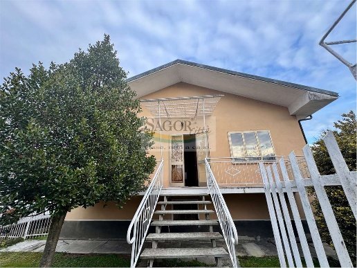 casa indipendente in vendita a Luserna San Giovanni in zona Airali