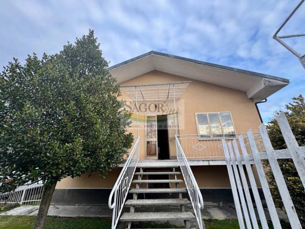 casa indipendente in vendita a Luserna San Giovanni in zona Airali