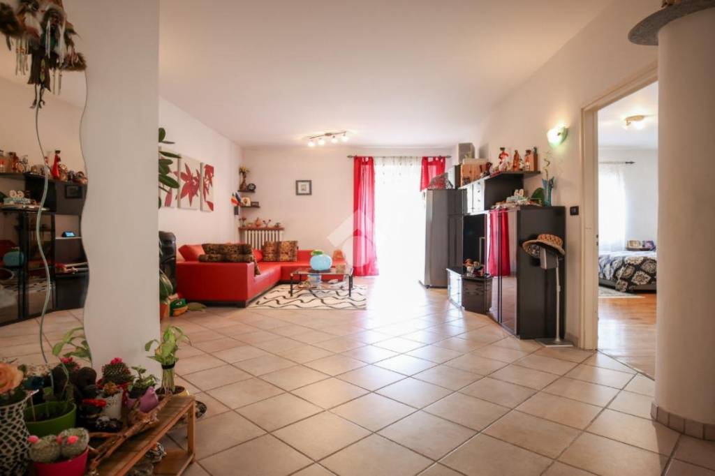 appartamento in vendita a Luserna San Giovanni in zona Airali