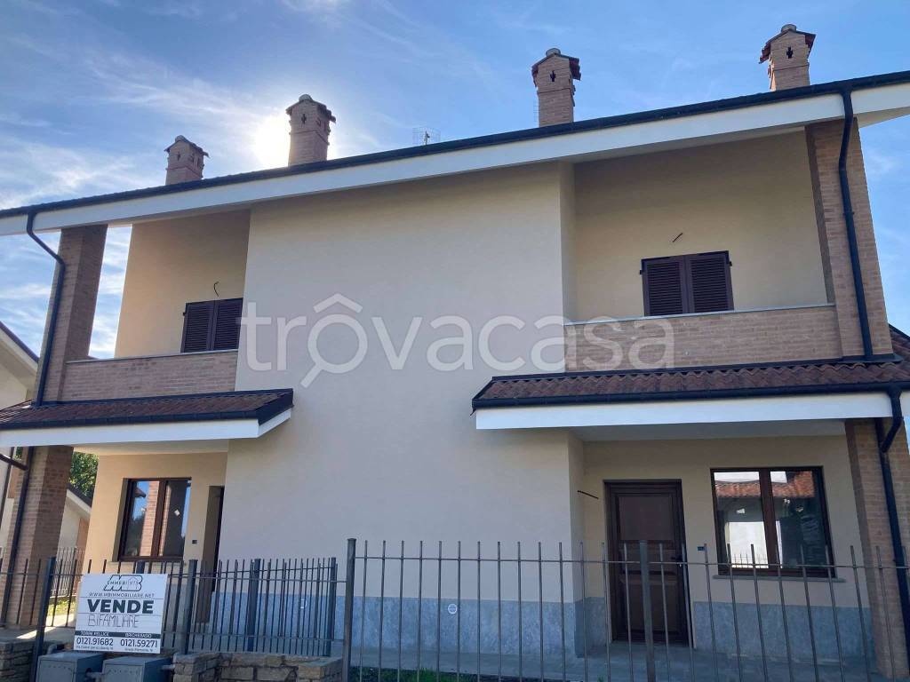 casa indipendente in vendita a Luserna San Giovanni in zona San Giovanni