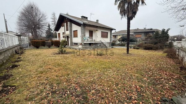 casa indipendente in vendita a Luserna San Giovanni