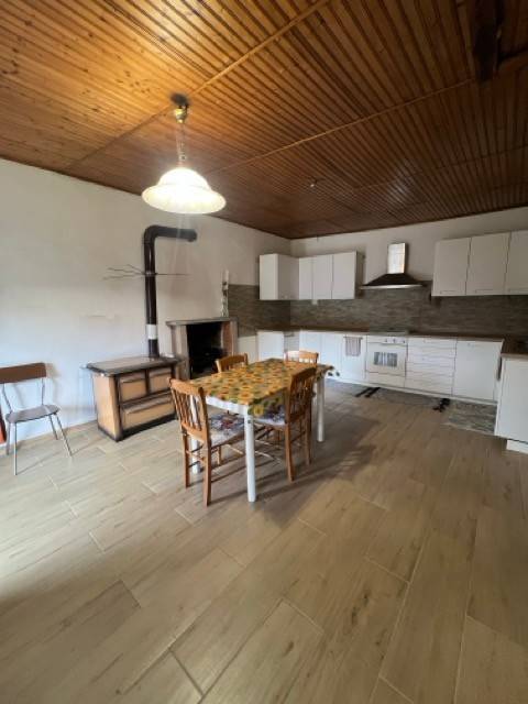 casa indipendente in vendita a Luserna San Giovanni in zona Airali