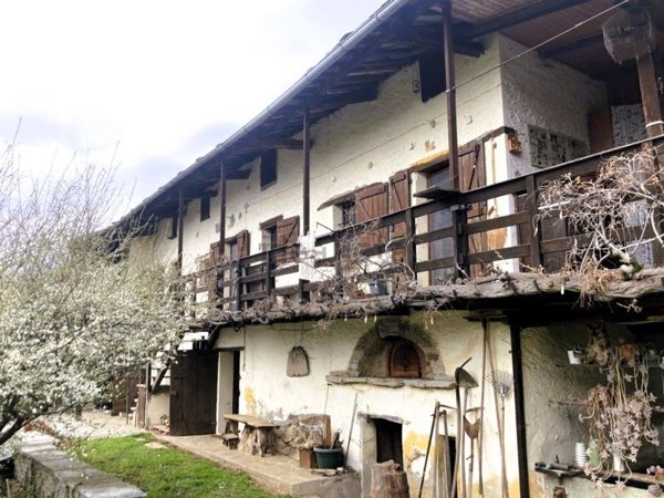 casa indipendente in vendita a Luserna San Giovanni