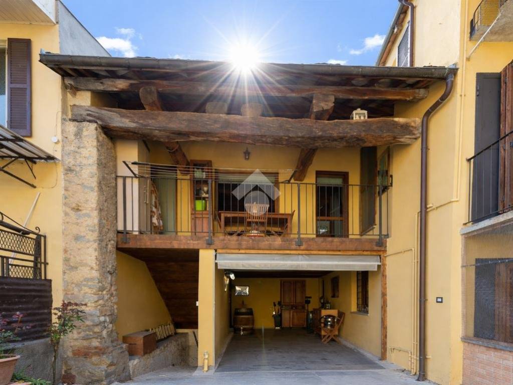 appartamento in vendita a Luserna San Giovanni in zona Luserna