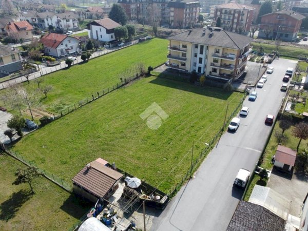 casa indipendente in vendita a Luserna San Giovanni