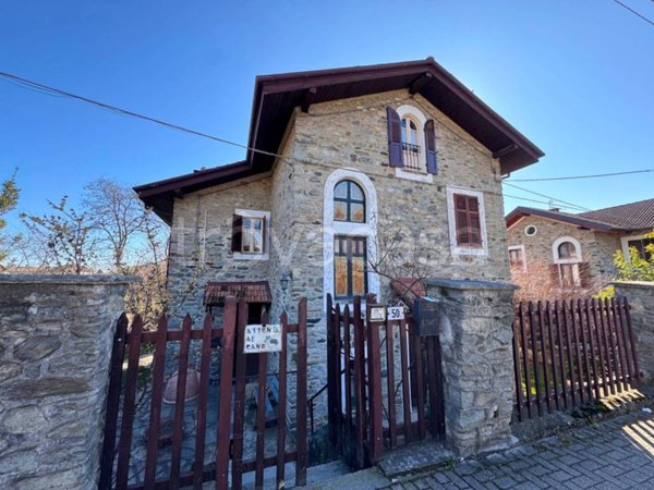 casa indipendente in vendita a Luserna San Giovanni in zona Airali