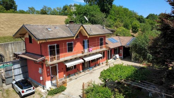 casa indipendente in vendita a Luserna San Giovanni in zona San Giovanni