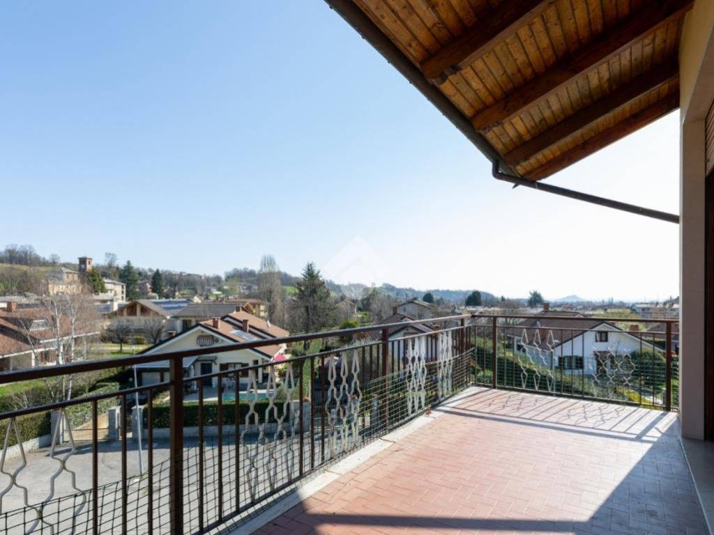 appartamento in vendita a Luserna San Giovanni in zona Airali