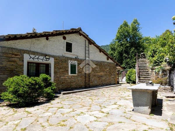 casa indipendente in vendita a Luserna San Giovanni in zona Luserna