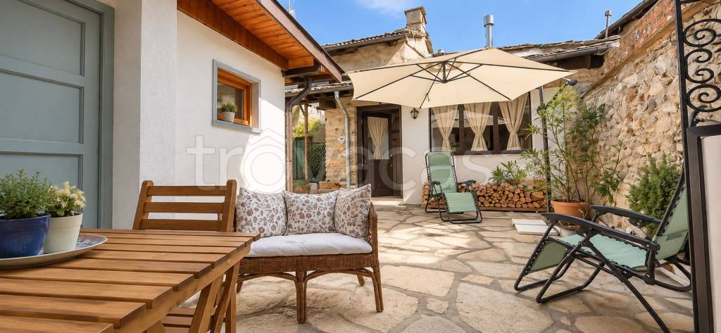 casa indipendente in vendita a Luserna San Giovanni in zona Luserna
