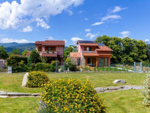 casa indipendente in vendita a Lusernetta