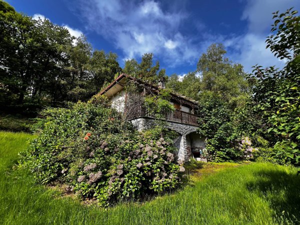 casa indipendente in vendita a Lusernetta