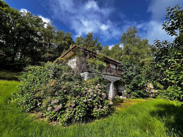 casa indipendente in vendita a Lusernetta